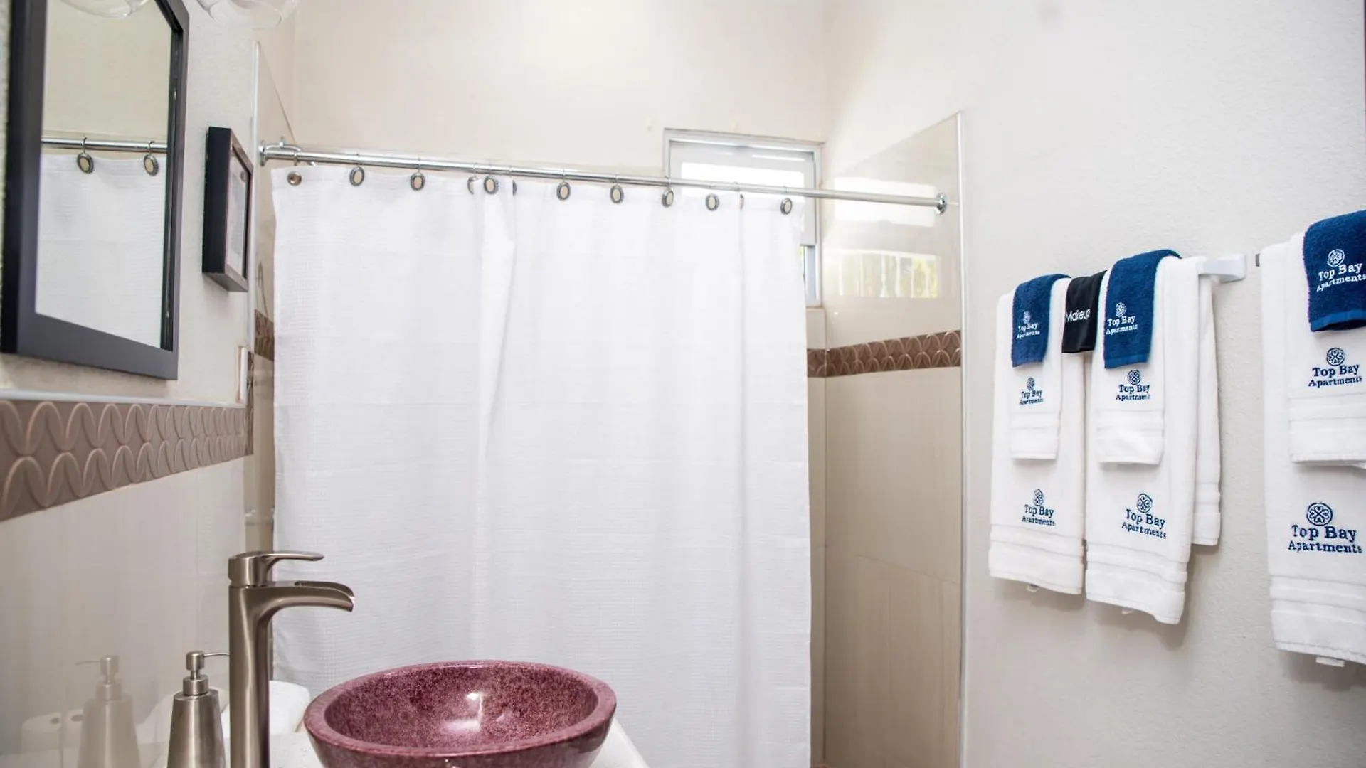Top Bay Apartments - All 5 Units Montego Bay Giamaica
