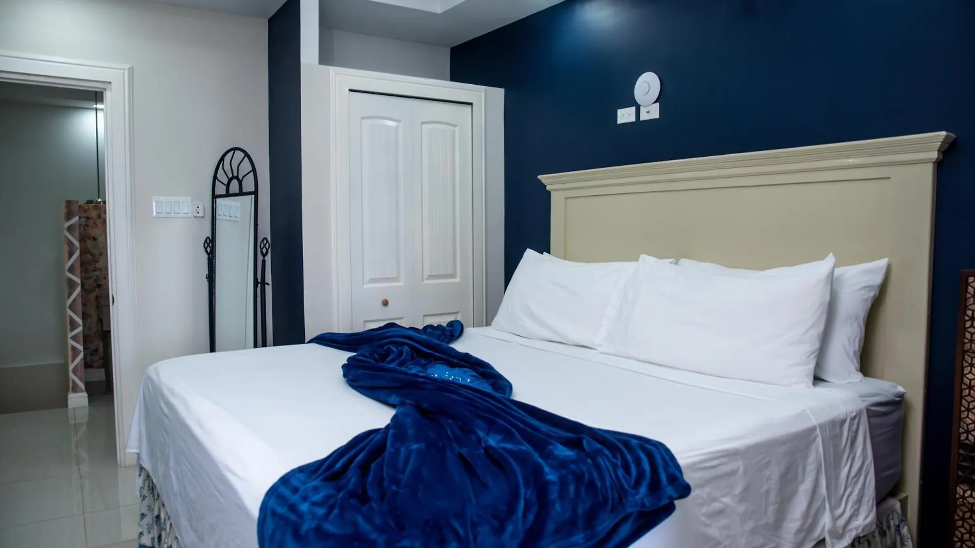 Top Bay Apartments - All 5 Units Montego Bay Giamaica