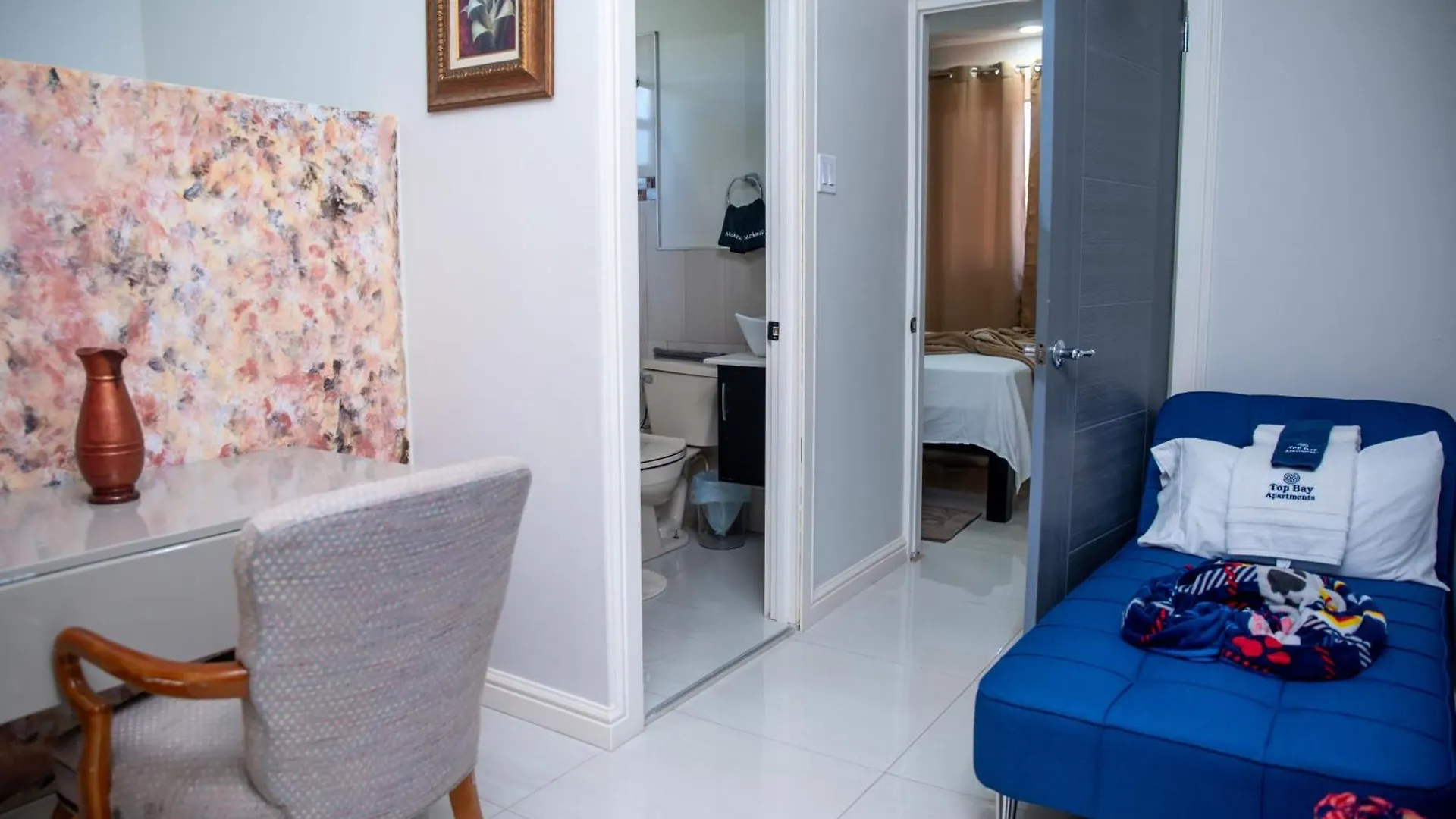 Top Bay Apartments - All 5 Units Montego Bay