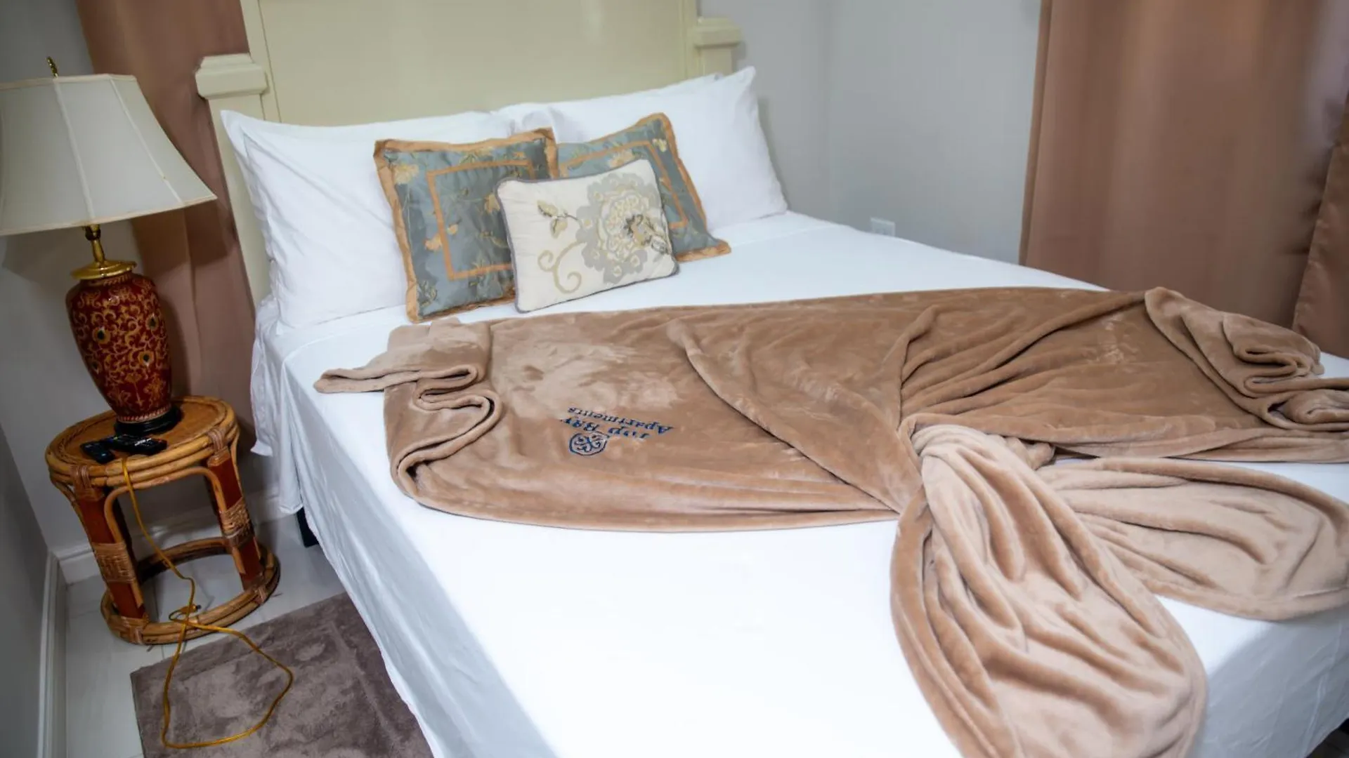 Top Bay Apartments - All 5 Units Montego Bay