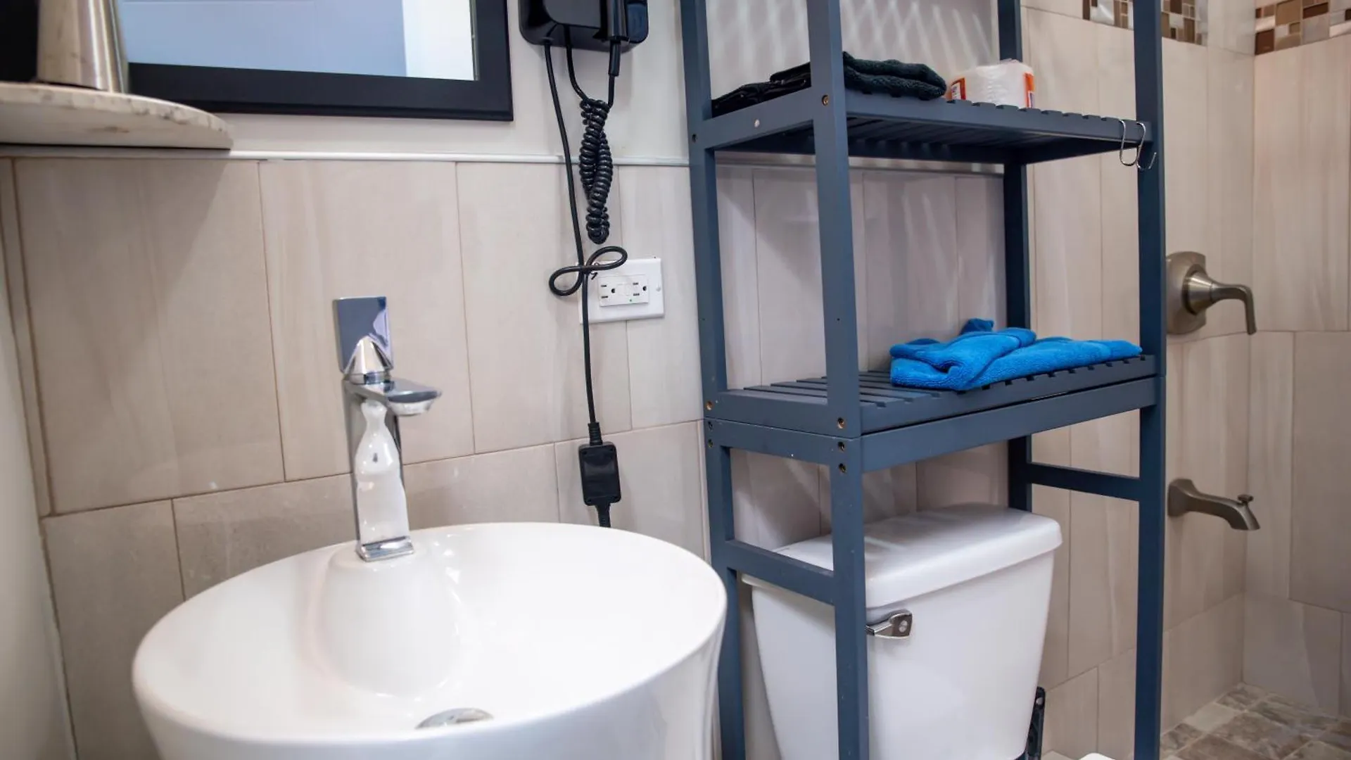 Top Bay Apartments - All 5 Units Montego Bay 0*,